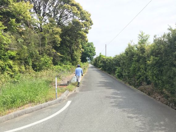 足立柿園　ごみ拾い